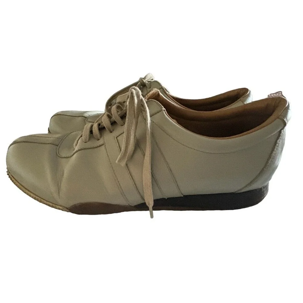 Bally Free Men’s Athletic Shoes Size Medium 10.5 E Beige Leather Chic Sneakers